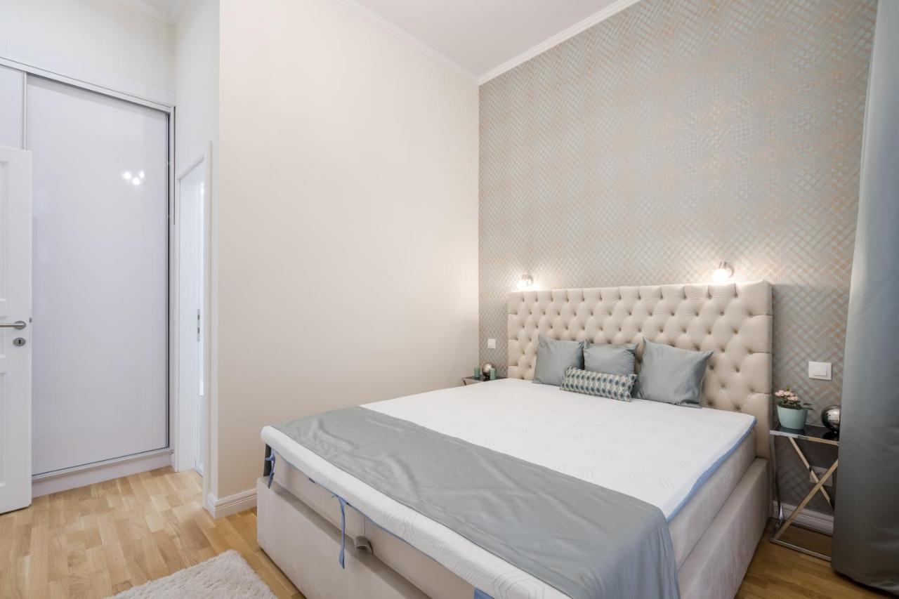 Bpr Etienne Charming Apartment Budapest Bagian luar foto