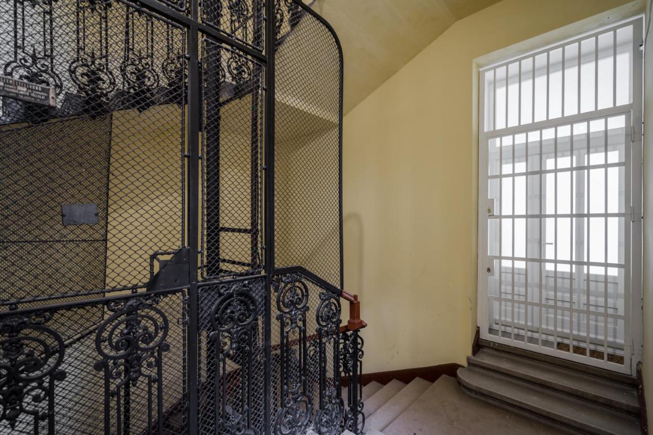 Bpr Etienne Charming Apartment Budapest Bagian luar foto